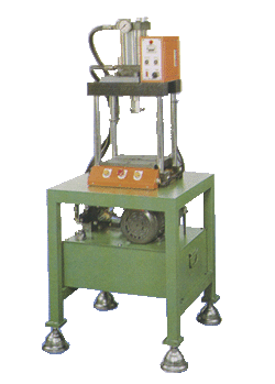 供应四柱油压机用于配件成型